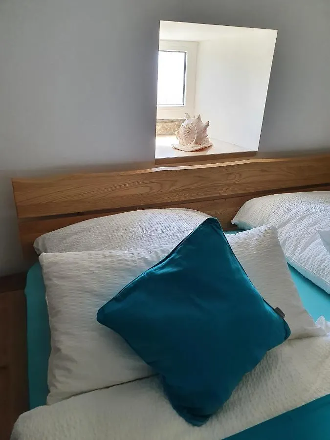 Сasa de vacaciones Villa Diny With Pool Pinezići