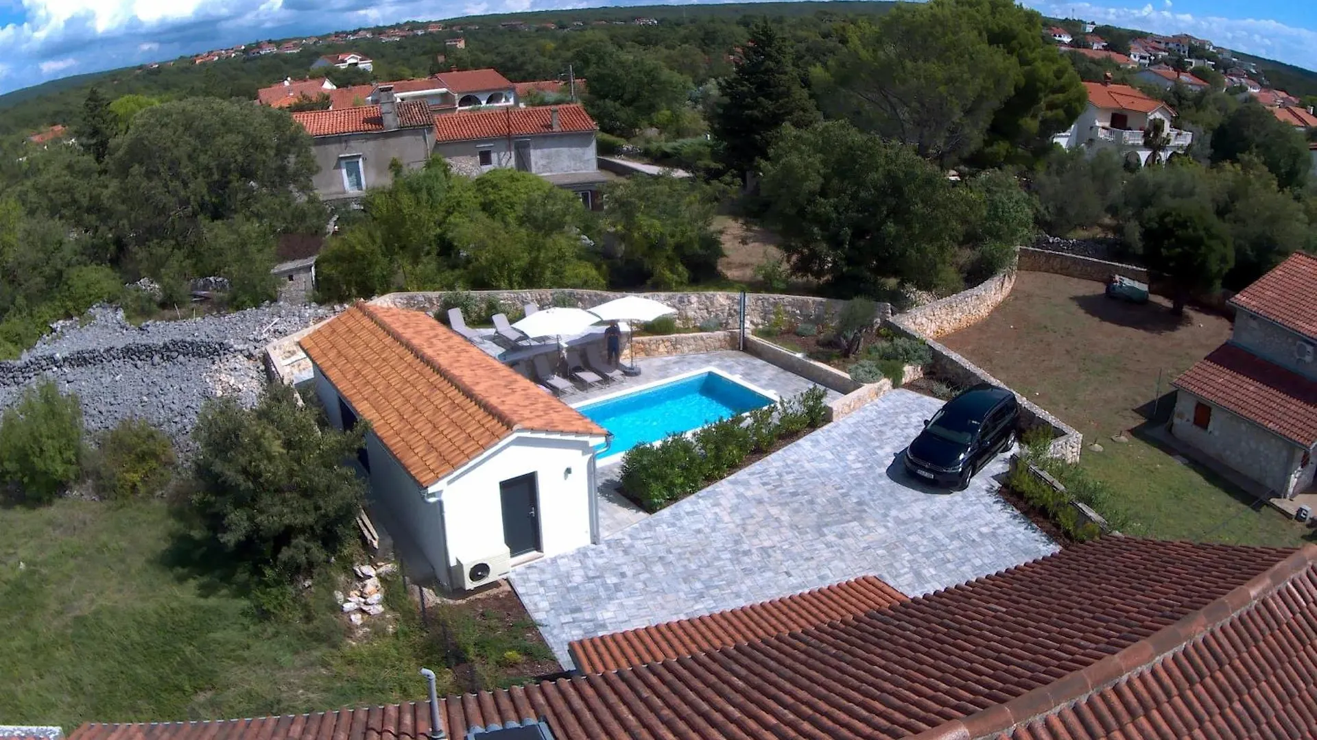 Dom wakacyjny Villa Diny with Pool Pinezići