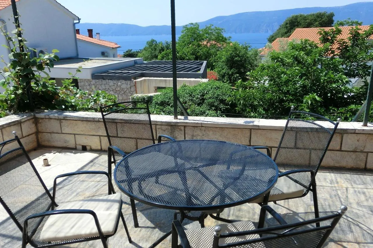 Dom wakacyjny Villa Diny with Pool Pinezići