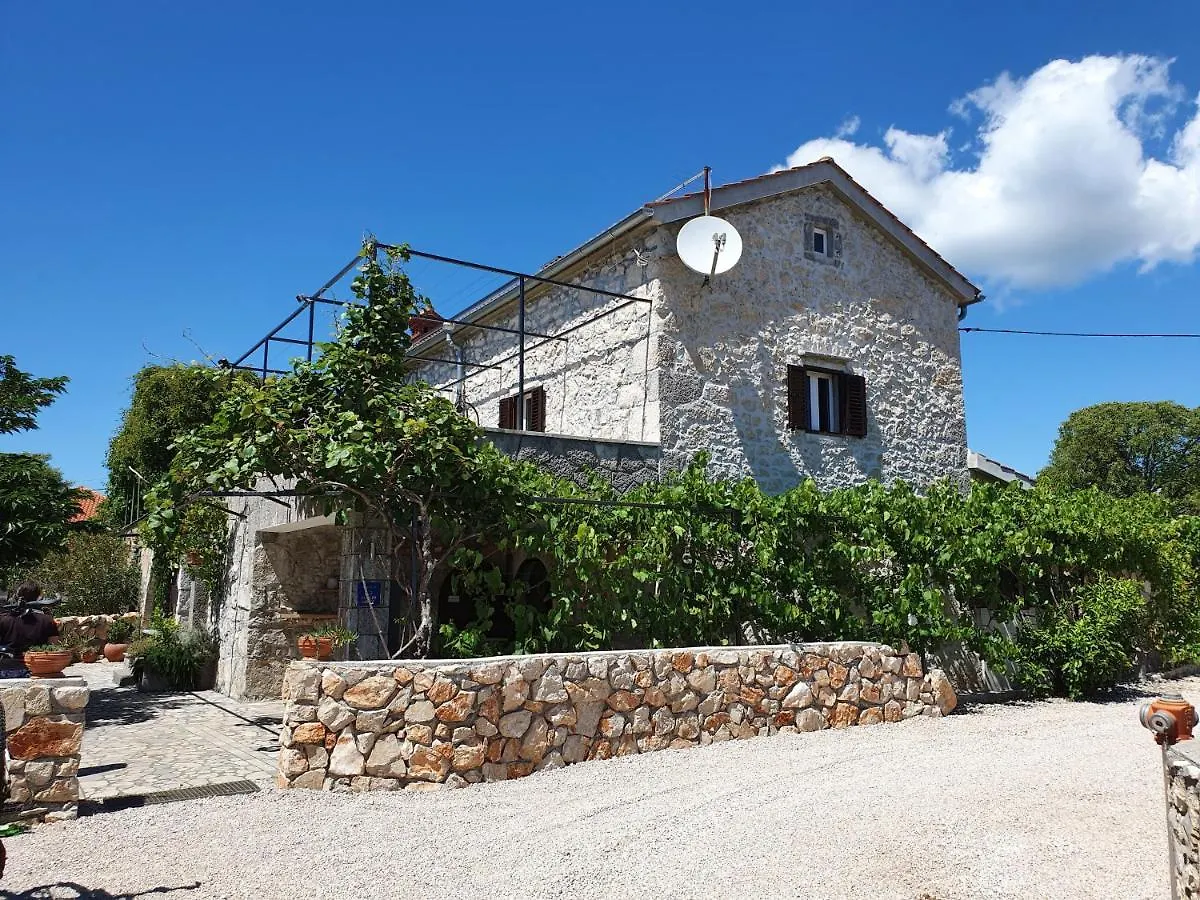 Villa Diny With Pool 0*, Pinezici (Krk)