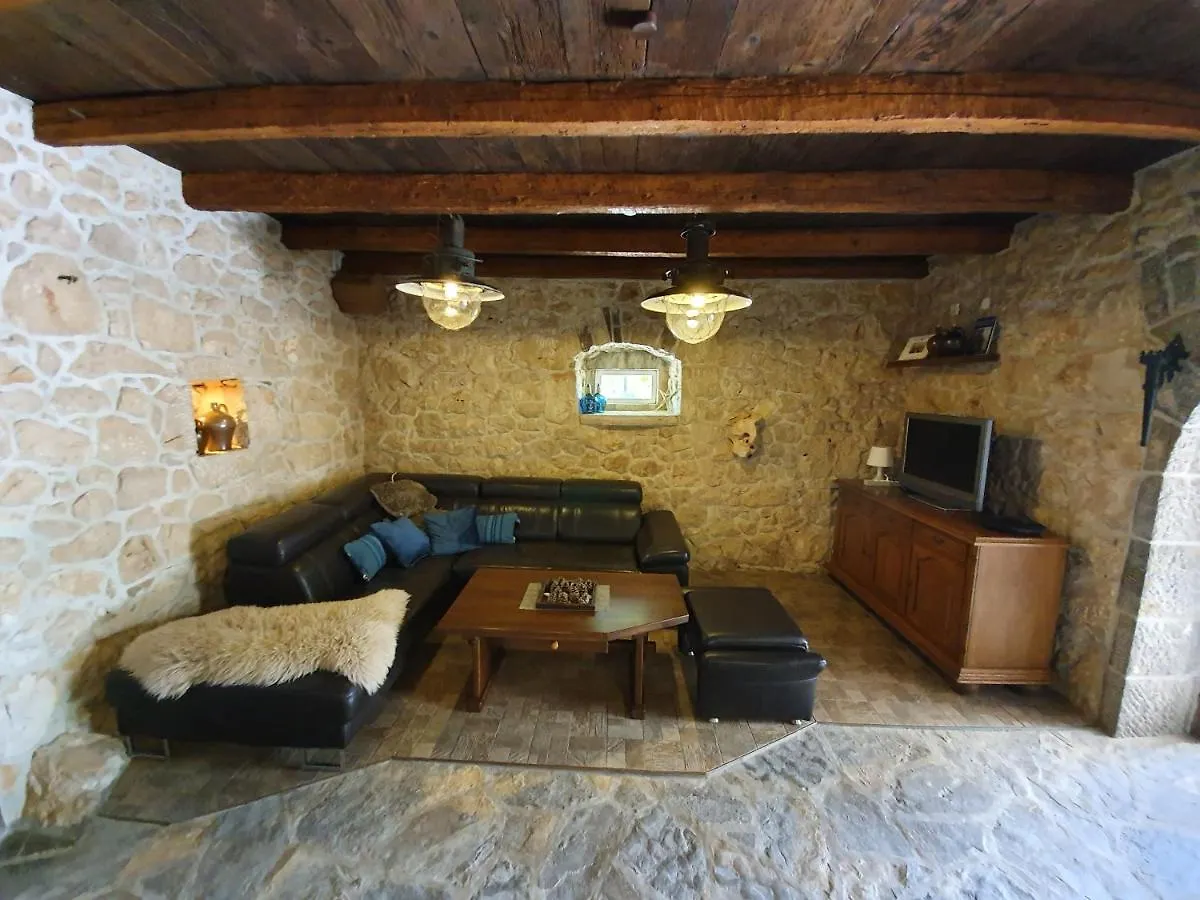 Villa Diny With Pool 0*, Pinezici (Krk)